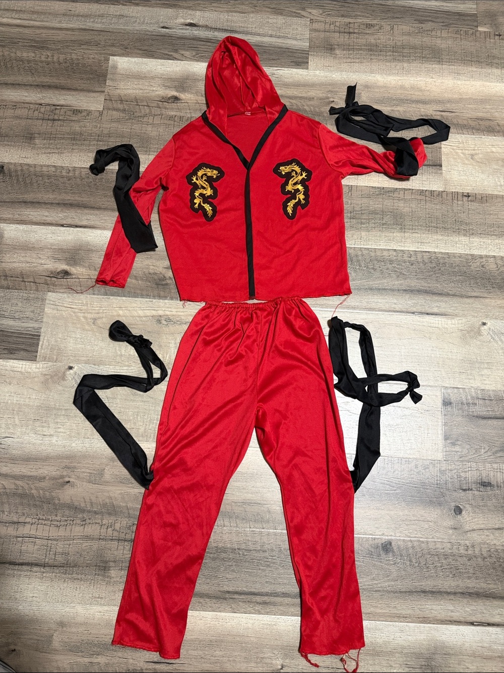 Kids Red Ninja Costume with Dragon Patch Size 9/10